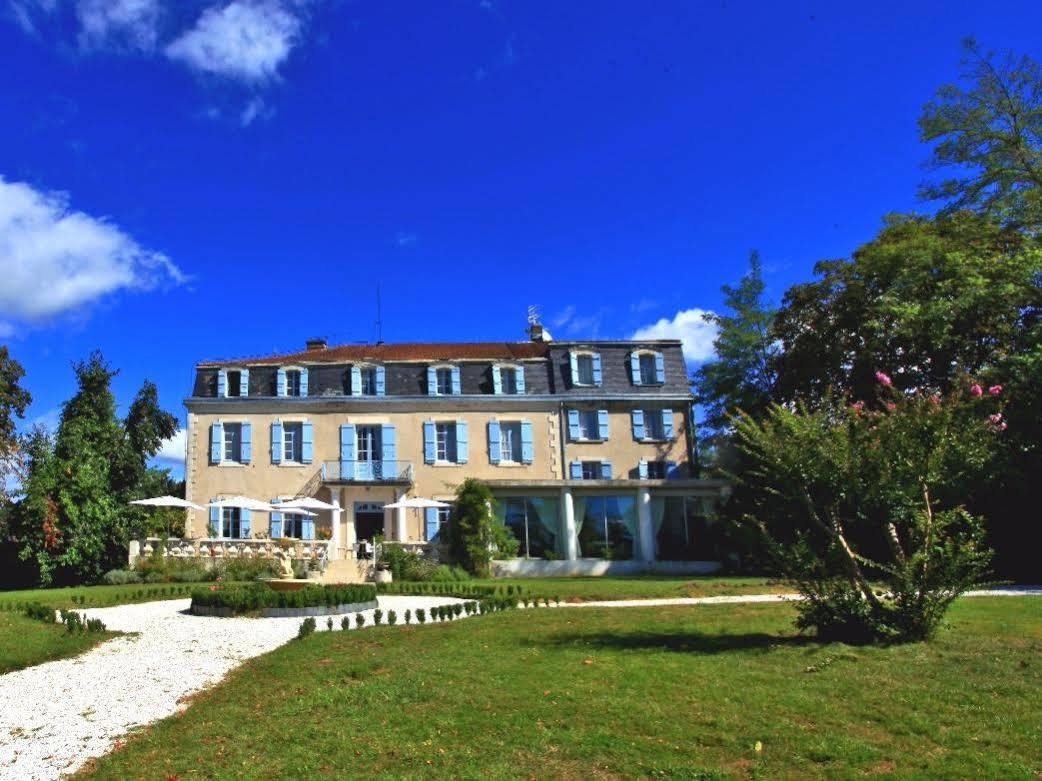 Logis Hotel Restaurant Chateau Bellevue Cazaubon Exterior foto